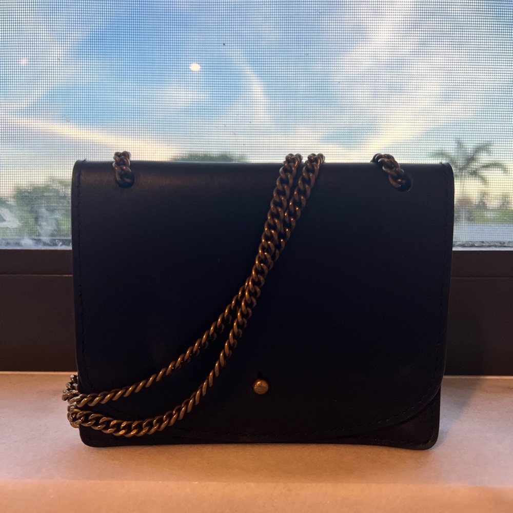 Madewell small leather purse with adjustable chain